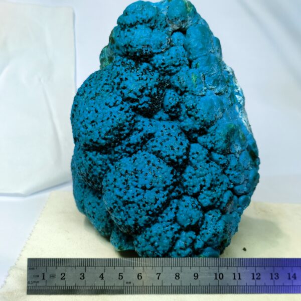 Chrysocolla malachite specimen